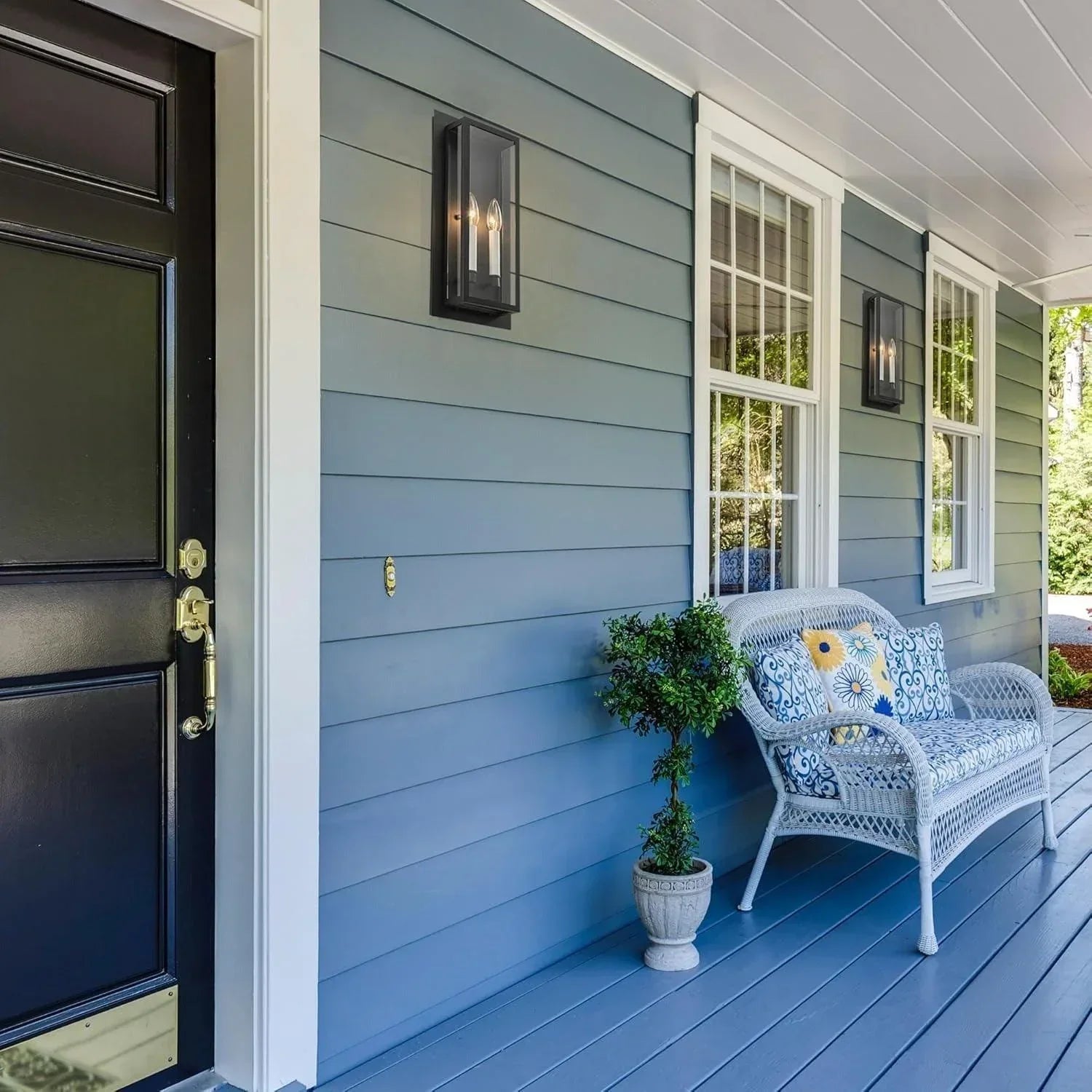 17.5" Black Outdoor Wall Light