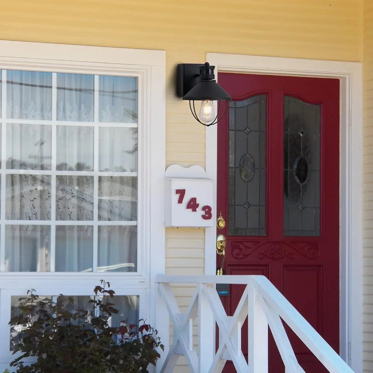 Motion Sensor Dusk to Dawn Outdoor Wall lights with GFCI Outlet - FTL Outdoor Wall Lighting LED Light Bulbs